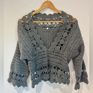 Anthropologie Chunky Crochet Floral Sweater Gray Fairycore Boho Cottagecore S